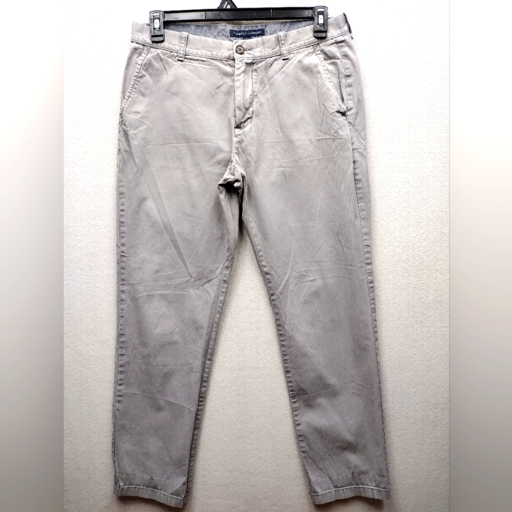 Tommy Hilfiger Solid Tapered Fit Chino Pants Men's 32x32 Solid Gray Flat Front